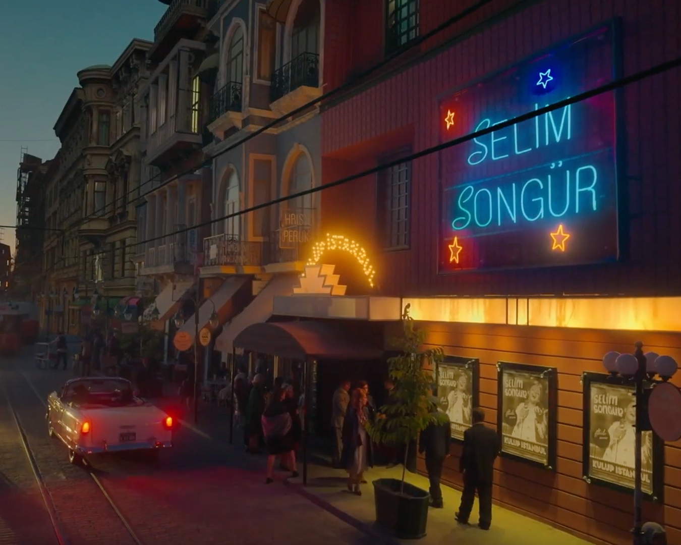 Netflix - Kulüp - Ada Erma ile Seti Geziyoruz